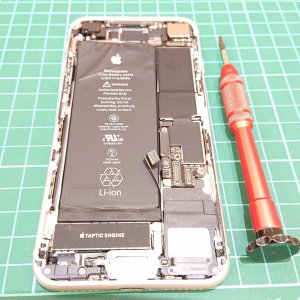 iPhoneSE2 バッテリー交換