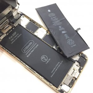 iPhone6s バッテリー交換