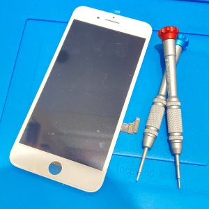 iPhone7plus 液晶交換修理