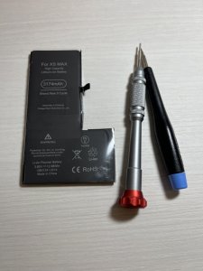 iPhoneXSMax バッテリーの減りが…当店にお任せください!!最短15分で修理完了‼