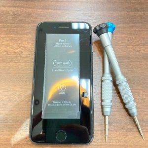 iPhone 8 バッテリー交換修理
