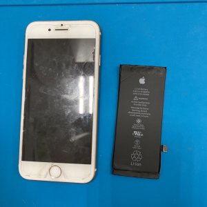 iPhone8　バッテリー交換