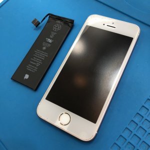 iPhoneSE バッテリー交換