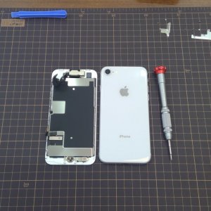 iPhone８　パネル交換