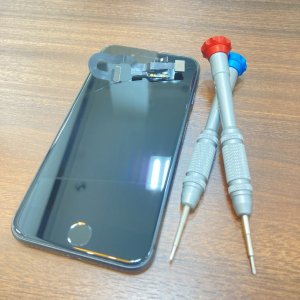iPhone8 近接センサー交換修理