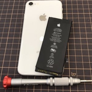 iPhone8 バッテリー交換