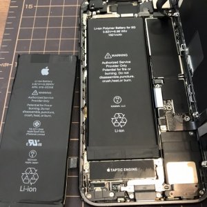 iPhone8 バッテリー交換