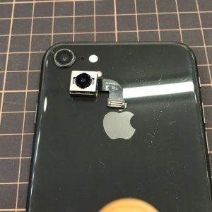 iPhone8 アウトカメラ修理