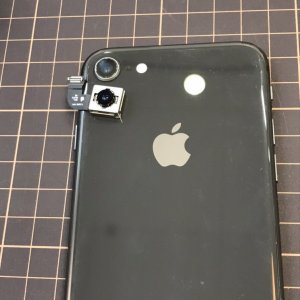 iPhone8 アウトカメラ修理