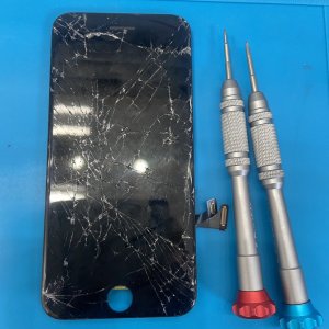 iPhone8 パネル交換