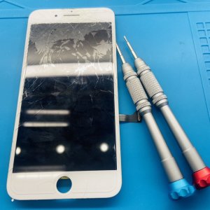 iPhone7Plus パネル交換