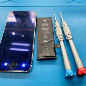 iPhoneSE バッテリー交換