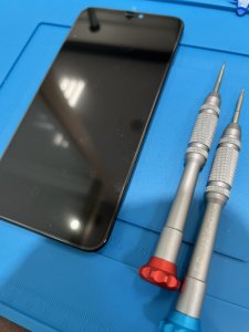 iPhone11ProMax フロントパネル交換