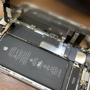 iPhone8 バッテリー交換