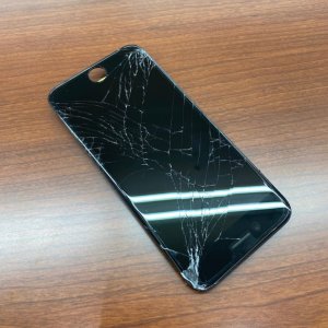 iPhone8 フロントパネル交換