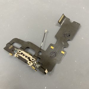 iPhone7 ライトニング修理