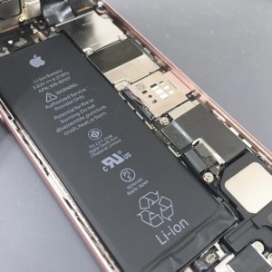 iPhoneSE バッテリー交換