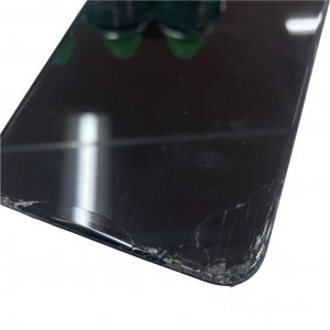 iPhone11 ガラス割れ修理 買い替えの前に是非一度ご相談ください!!