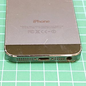 iPhone5S ライトニング修理