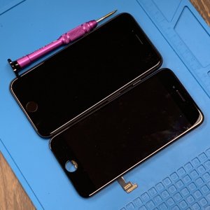 iPhone8 液晶交換修理