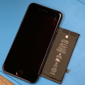 iPhone8 バッテリー交換修理