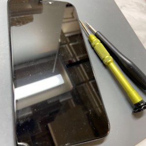 iPhone11 液晶交換 ブラックアウト