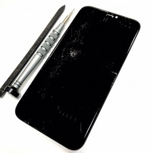 iPhone11 フロントパネル交換