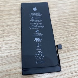 iPhoneSE2 充電の減りが早い…→バッテリー交換で新品同様の充電の持ちに！