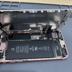 iPhone7 一時間も使えない…→お任せください！即日修理致します！