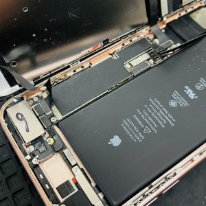 iPhone7Plus 水没修理