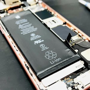 iPhone6s バッテリー交換