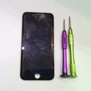 iPhoneSE 第二世代 パネル交換