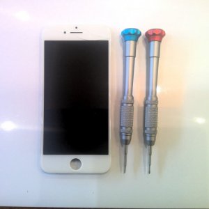 iPhone8 パネル交換