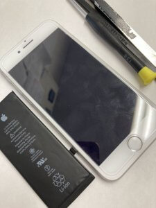 iPhone8 バッテリー交換
