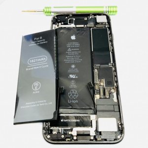 iPhone8 バッテリー交換修理