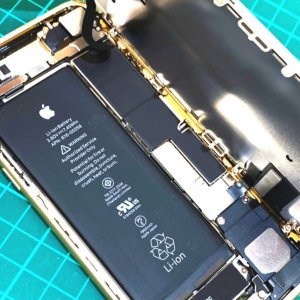 iPhone7 バッテリー交換