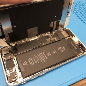 iPhone8 バッテリー交換修理