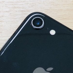 iPhone8 アウトカメラ修理