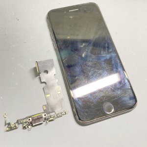 iPhone 8 ライトニング交換
