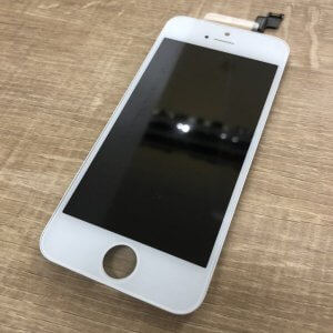 iPhone5 ガラスパネル交換