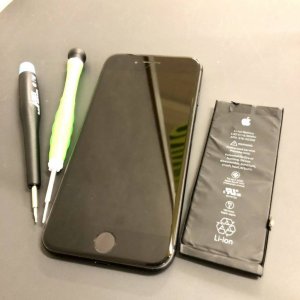 iPhone8 バッテリー交換