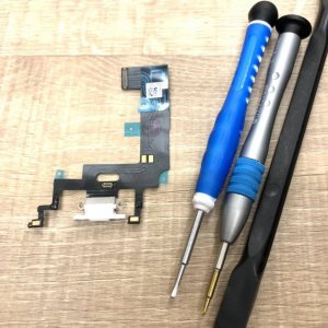 iPhoneXR ライトニング交換