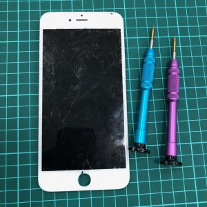 iPhone6プラス　液晶交換