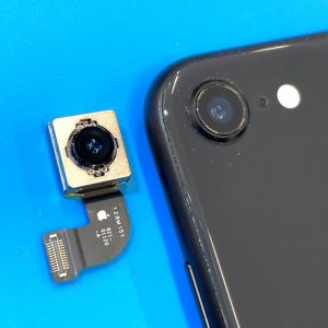 iPhoneSE2 アウトカメラ交換修理