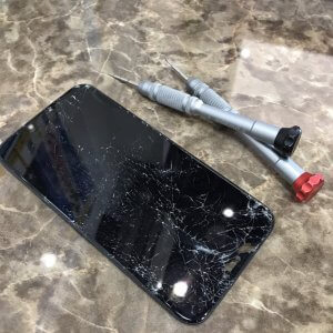 iPhoneXs 液晶交換