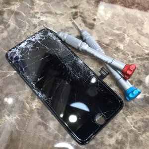 iPhoneSE2 液晶交換