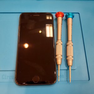 iPhone8 修理実績