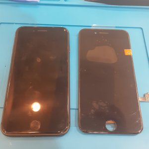iPhone8 液晶交換