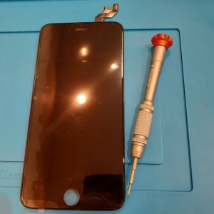 iPhone8Puls 液晶交換