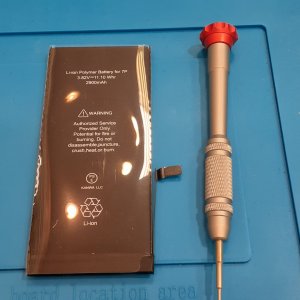 iPhone7 Puls バッテリー交換